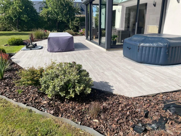 Terrasse carrelage Heuqueville